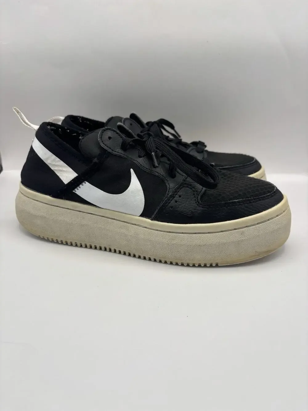 Nike Court Vision Alta TXT Black And White Sneakers Women Size 8